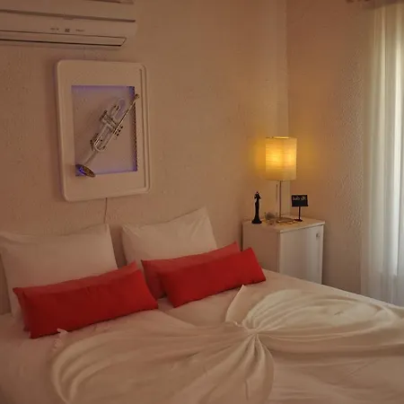 La Viva Alacati بيت ضيافة