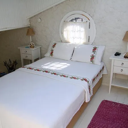 La Viva Alacati بيت ضيافة *