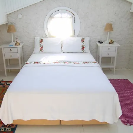 La Viva Alacati بيت ضيافة *